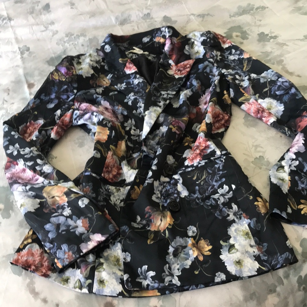 H&M floral blazer - Picture 5 of 8